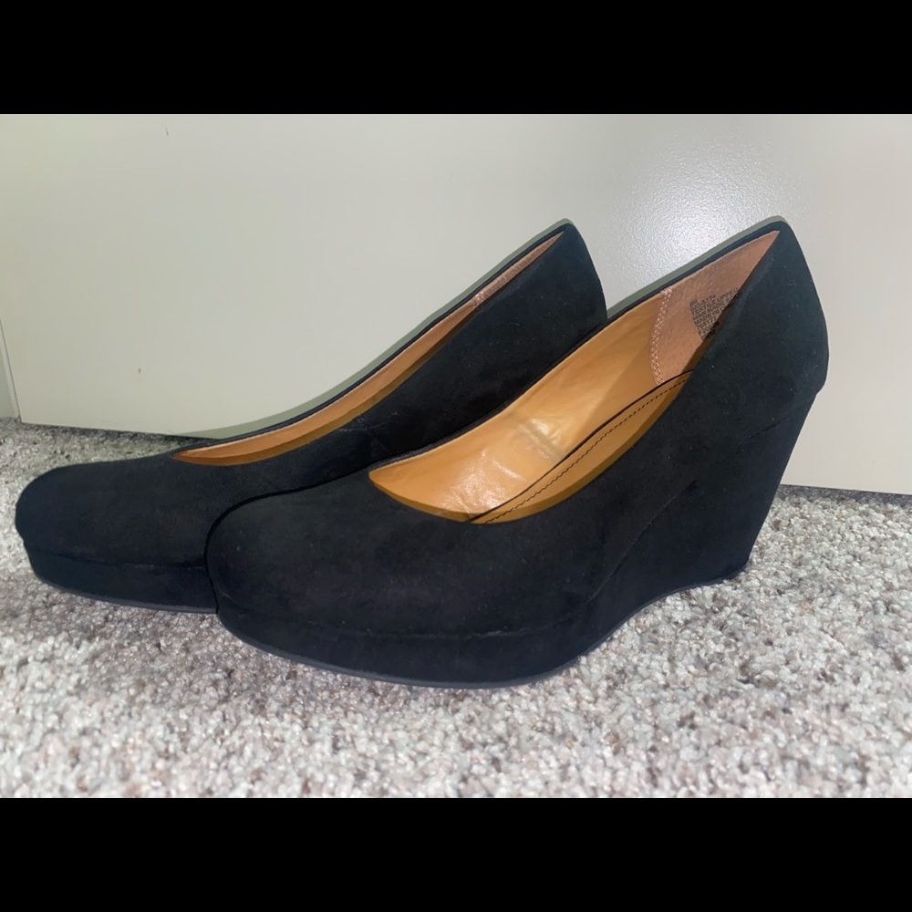 Black heels
